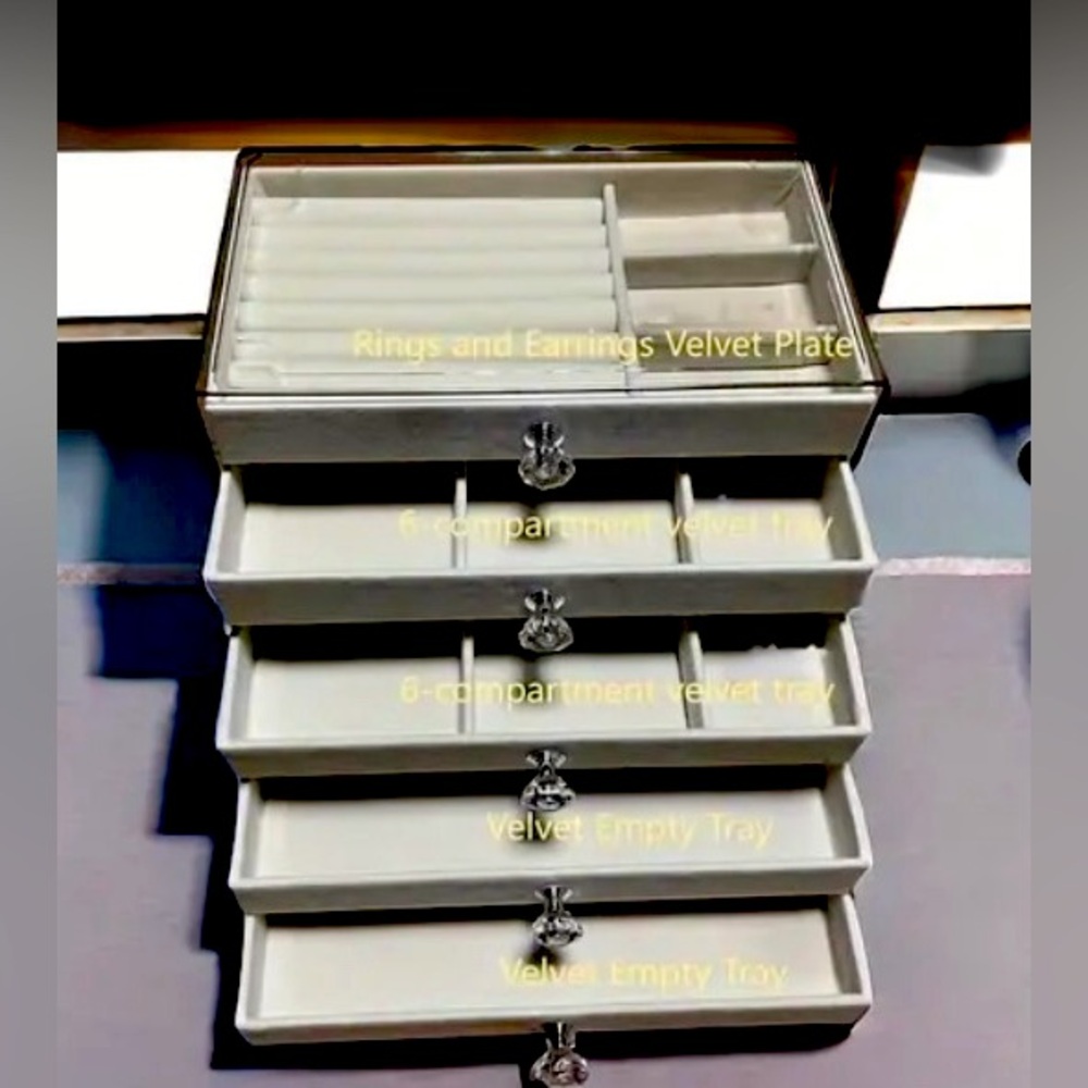 Beautiful 5 layer jewelry box with crystal knob handle plastic cover